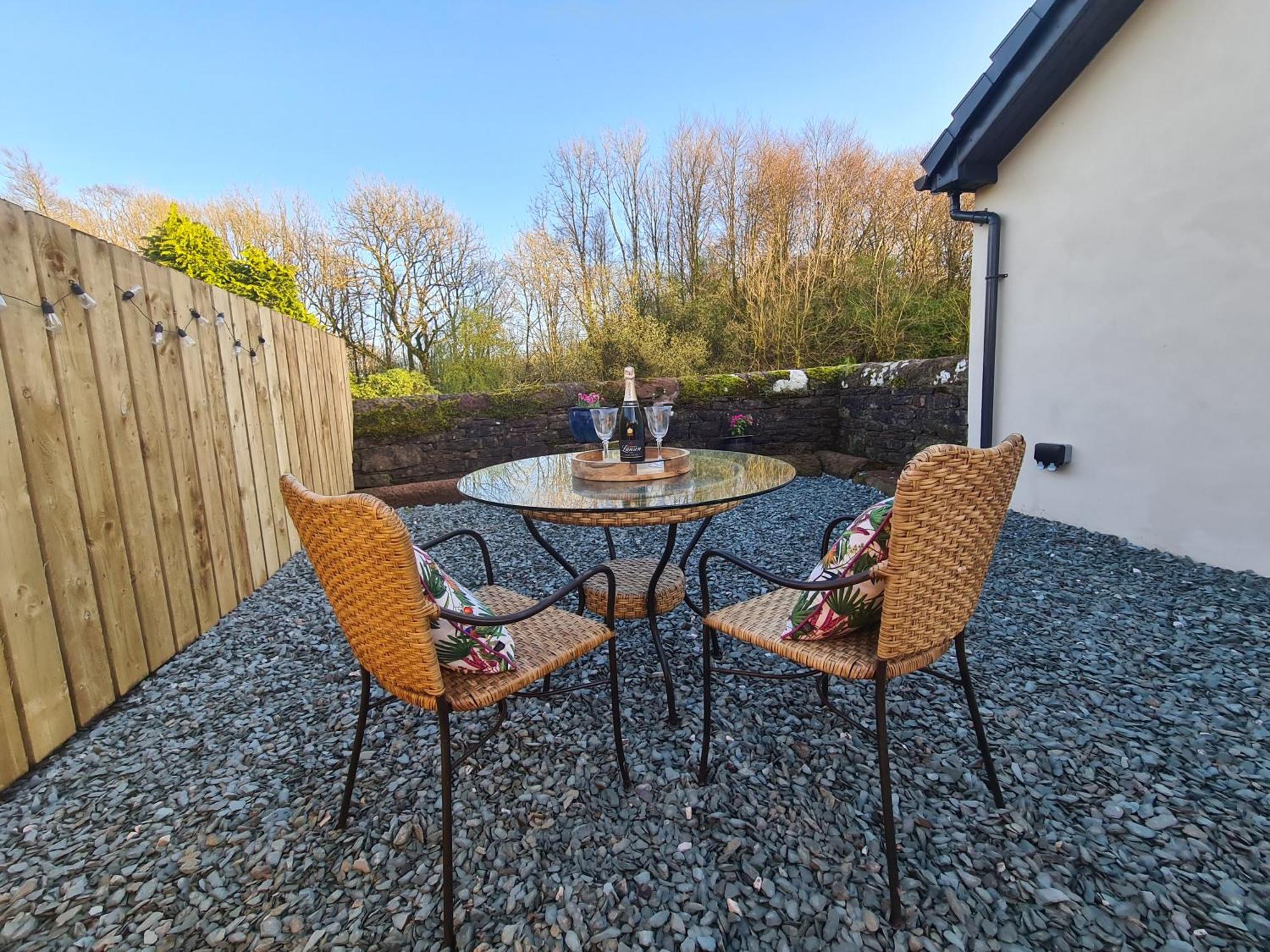 The Nest By Blake View Holidays, A Peaceful Boutique Retreat, 3 Miles From Ennerdale- Small Twin Or King Bed Available Rowrah المظهر الخارجي الصورة
