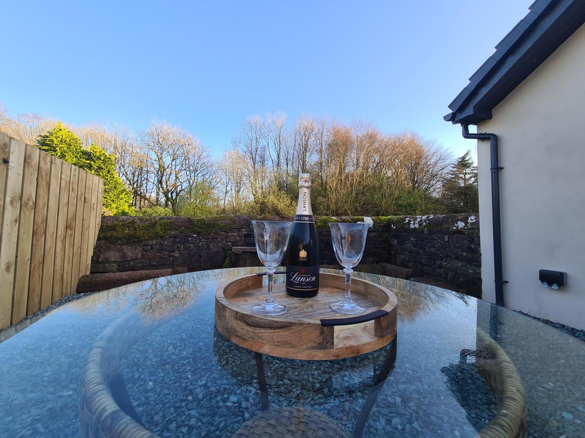 The Nest By Blake View Holidays, A Peaceful Boutique Retreat, 3 Miles From Ennerdale- Small Twin Or King Bed Available Rowrah المظهر الخارجي الصورة